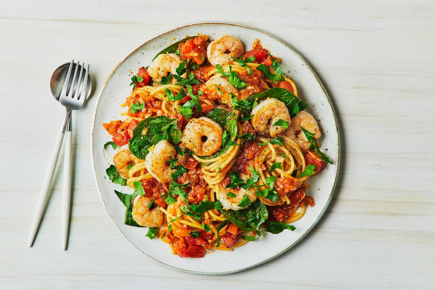 Marley Spoon Australia Garlic-Chilli Prawn Spaghetti with Baby Spinach